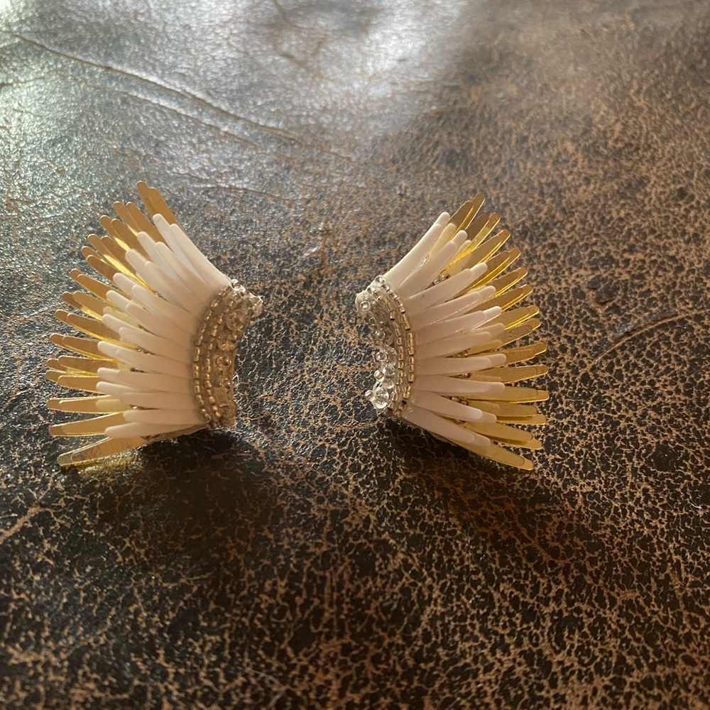 Mignonne Gavigan mini Madeline wing earrings